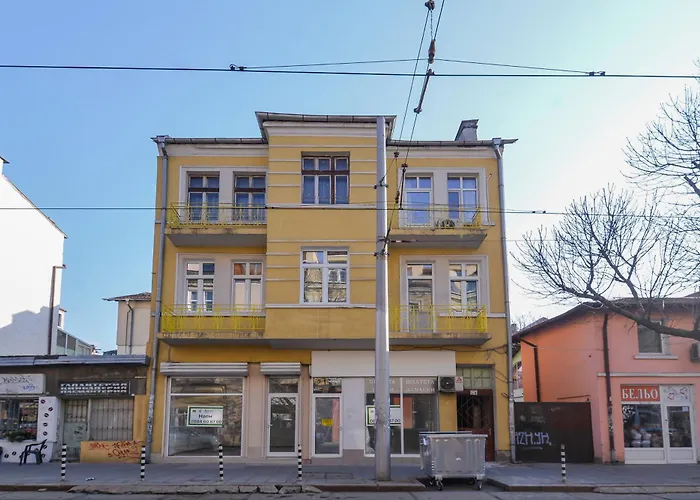 Elegant 1bd On Ekzarh Yosif, By Flat Mаnager