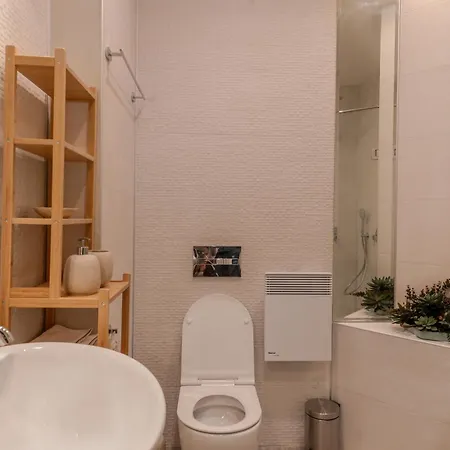 Elegant 1bd On Ekzarh Yosif, By Flat Mаnager